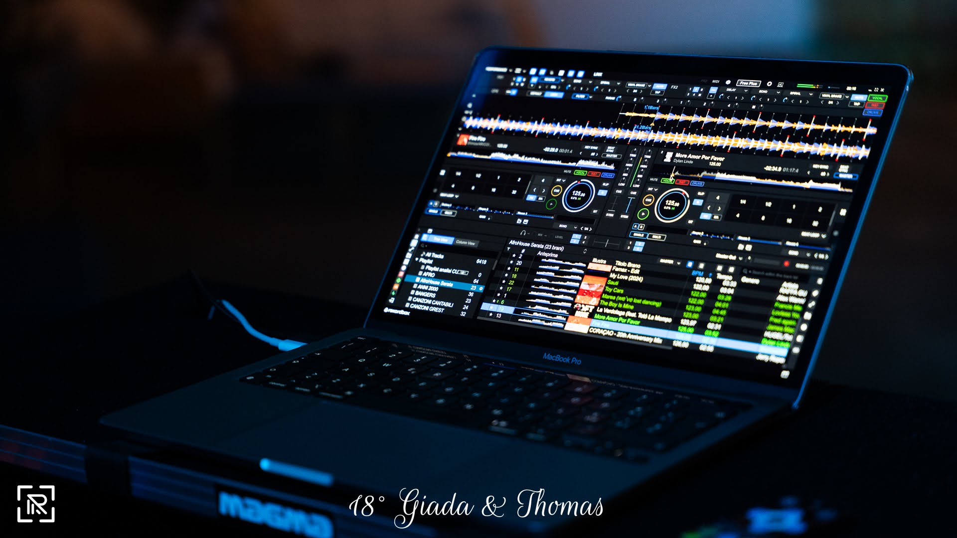 Setup con laptop e playlist pronte