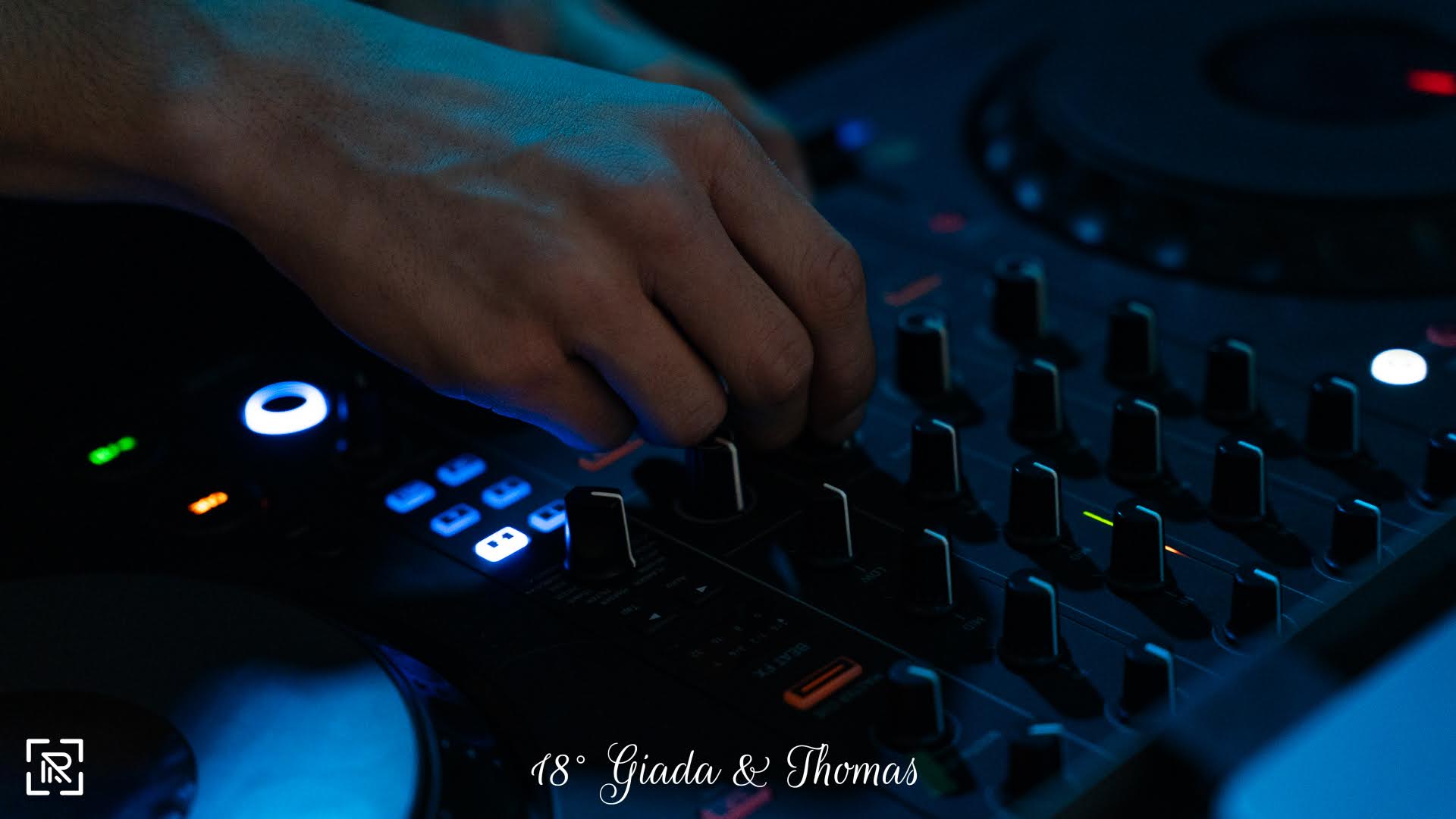 Dettaglio del mixer illuminato